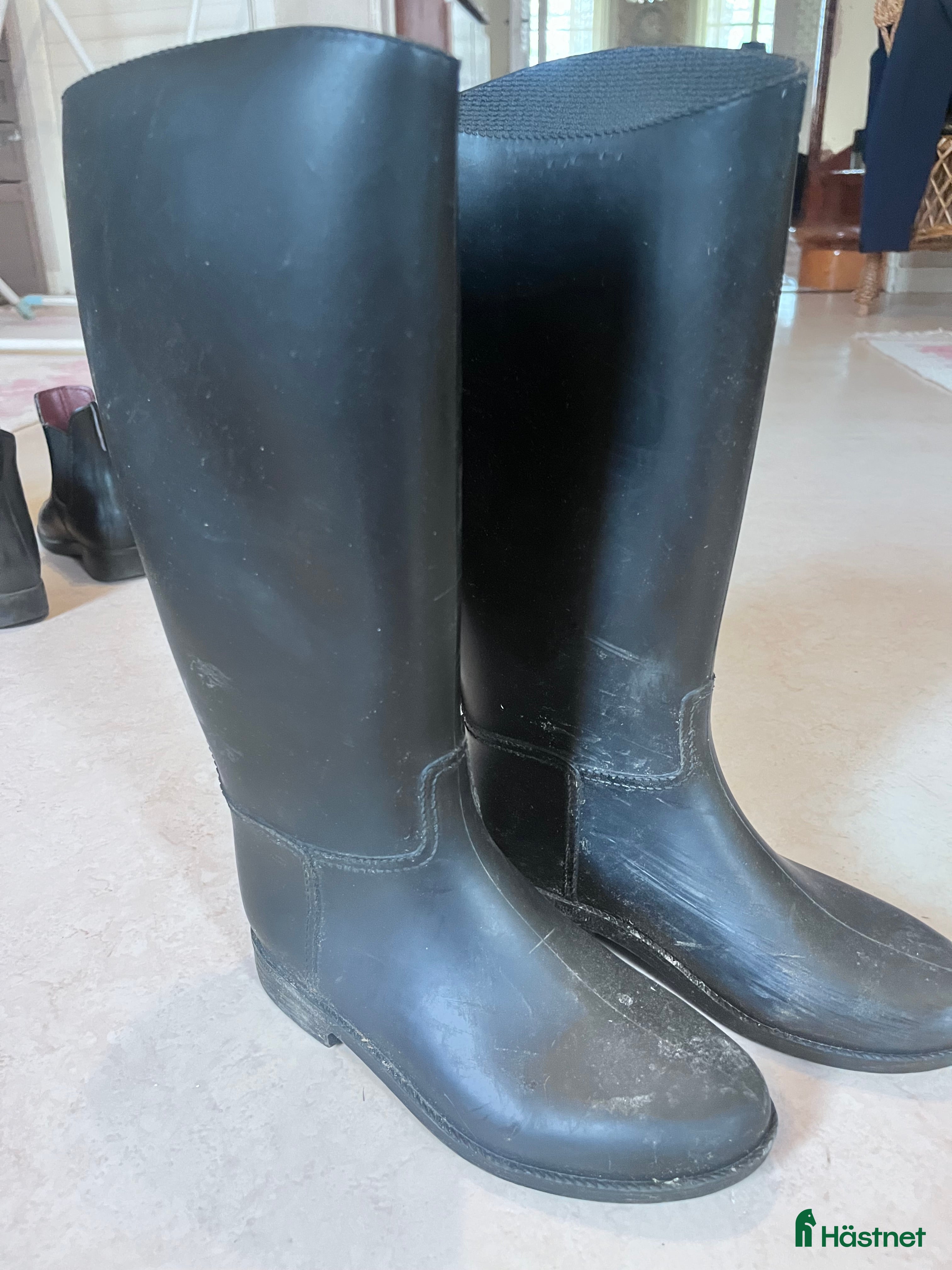 Ridstövlar ryttarutrustning till salu: Ridstövlar, konstläder i Nygård - Annons 6