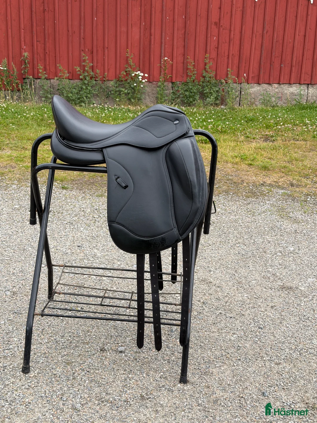 Sadlar hästutrustning till salu: Ikonic light dressyrsadel monoflap - Annons 2