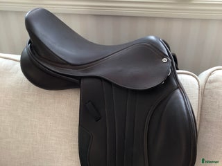 Sadlar hästutrustning till salu: Hopp/allround sadel köpt juli-23 i Upplands Väsby - Annons 14