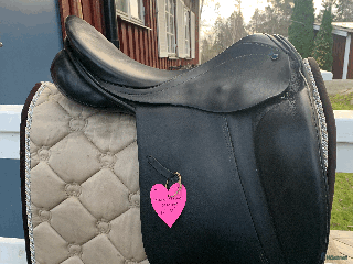 Sadlar hästutrustning till salu: Stuben tristan 17`31 i Vaxholm - Annons 1