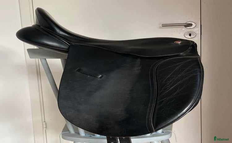Sadlar hästutrustning till salu i Vallentuna - Annons 15