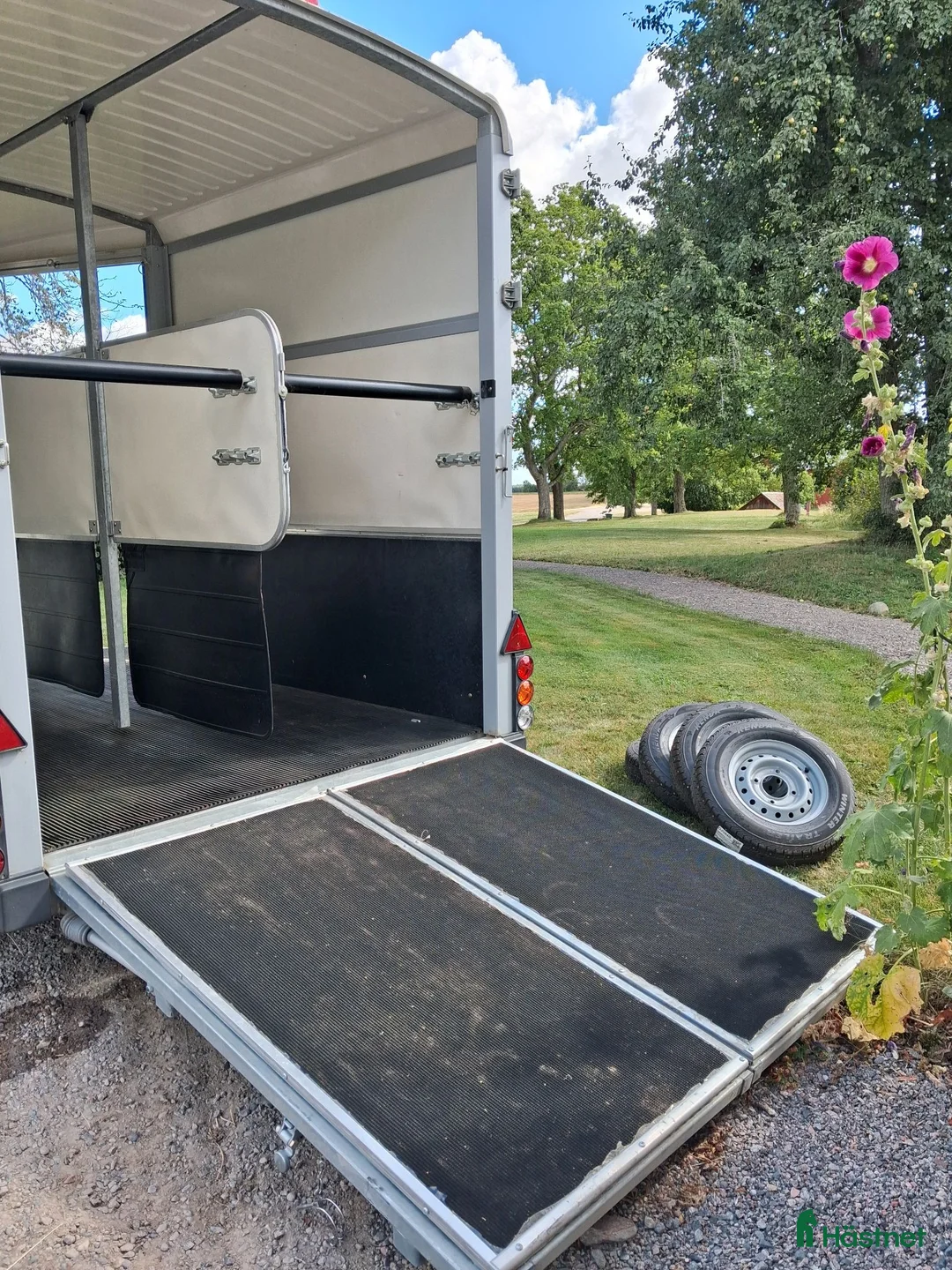 Hästtransporter  fordon & transport till salu: Fynda begagnad transport i nyskick! i Söderköping - Annons 2