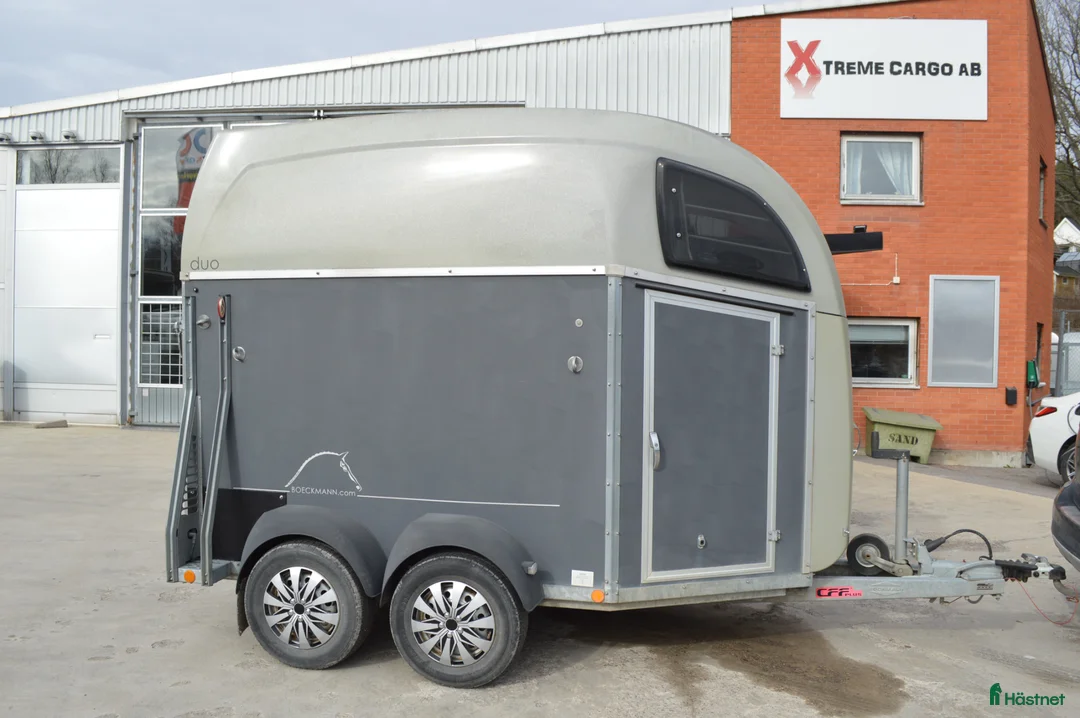 Hästtransporter  fordon & transport till salu: Böckmann Duo R 2015, Totalvikt 1950 kg - Annons 1