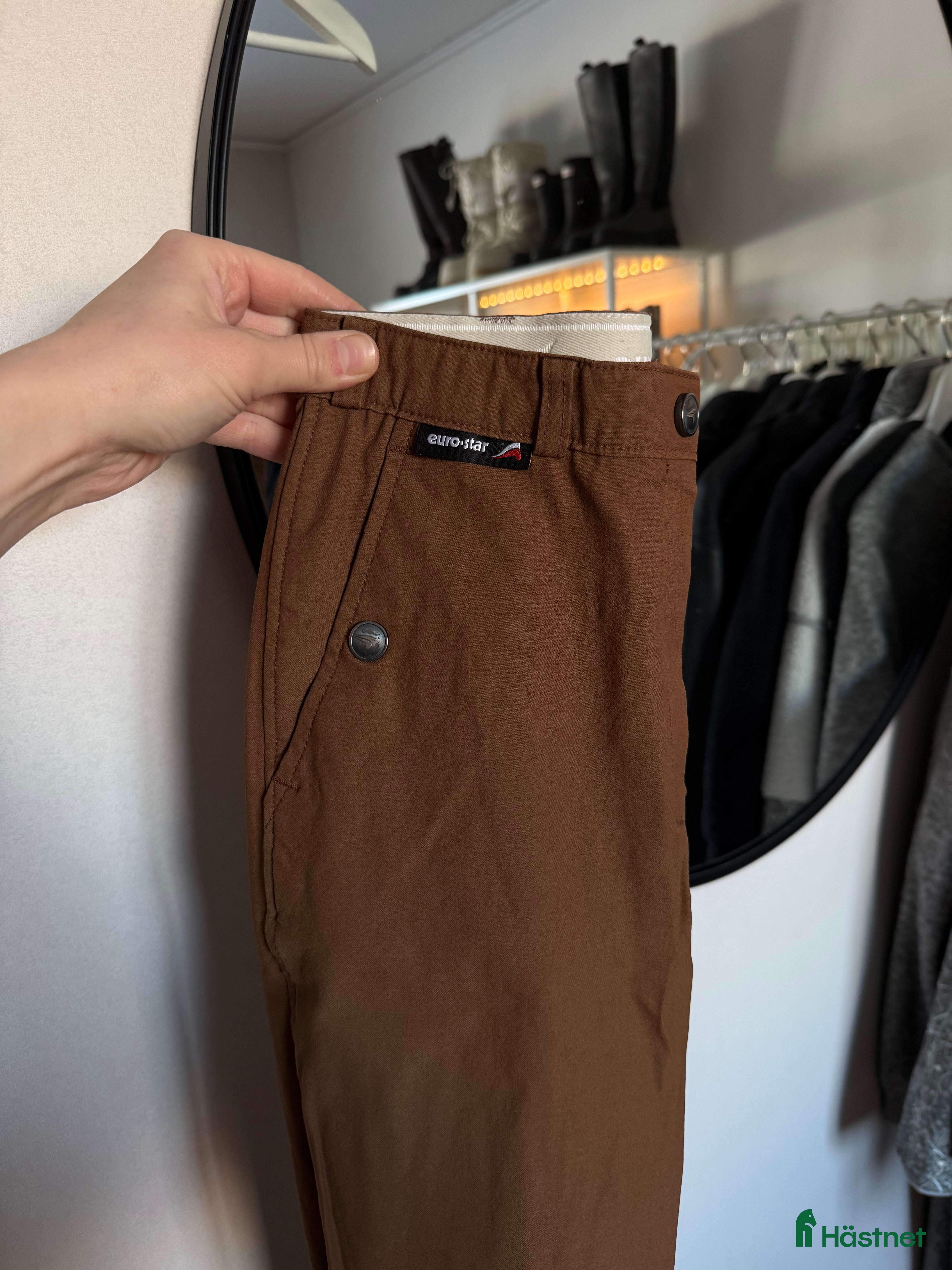 Ridbyxor ryttarutrustning till salu: TVÅ PAR Eurohorse ridbyxor - Annons 2