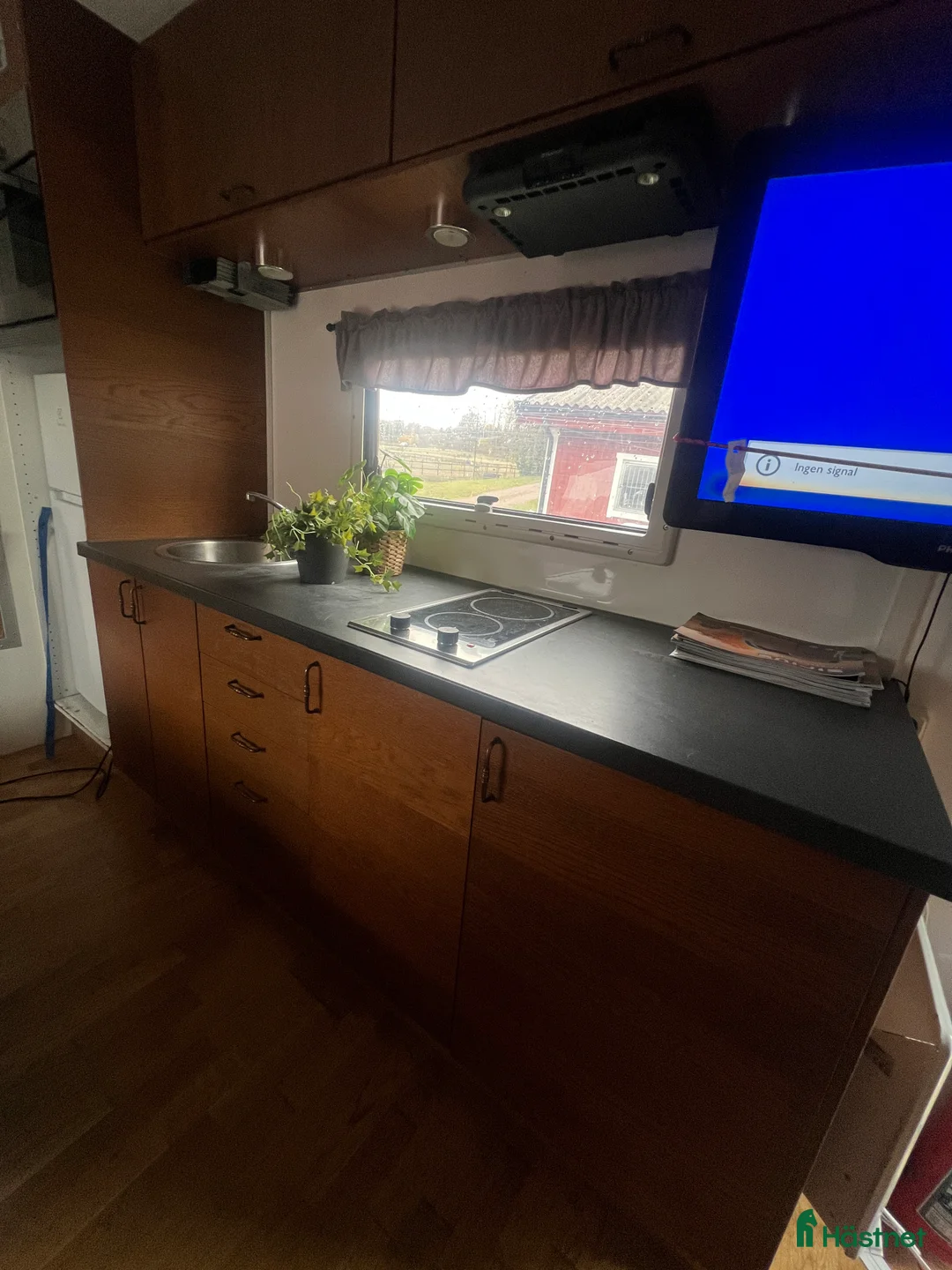 Hästlastbilar  fordon & transport till salu: Hästlastbil med stor bodel i Motala - Annons 23