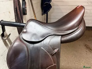 Sadlar hästutrustning Equipe hoppsadel! - Annons 9
