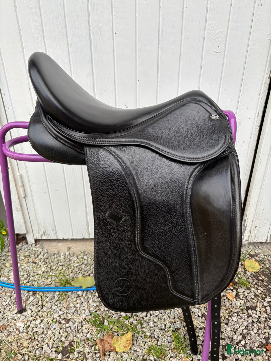 Sadlar hästutrustning till salu: Dressyrsadel 18” i Klintehamn - Annons 4