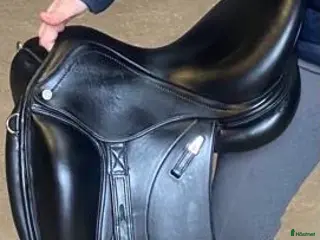 Sadlar hästutrustning Fantastisk dressyrsadel för den mindre ryttaren - Annons 7