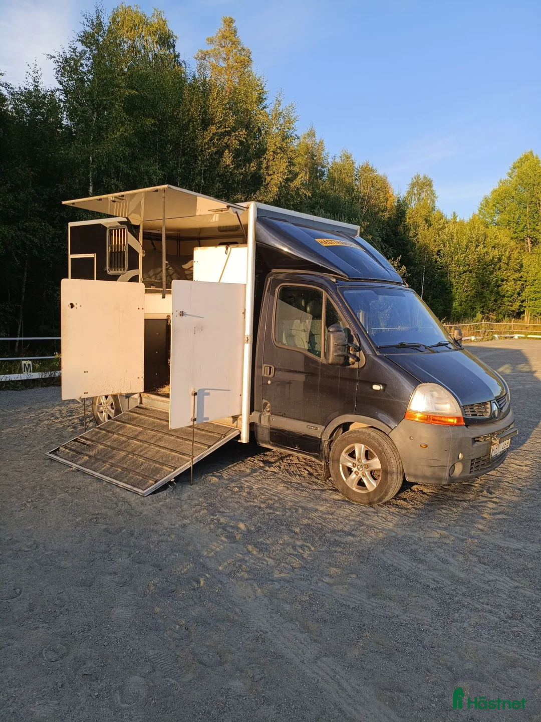 Hästlastbilar  fordon & transport till salu: Umehästlastbil med 1120kg lastvikt - Annons 2