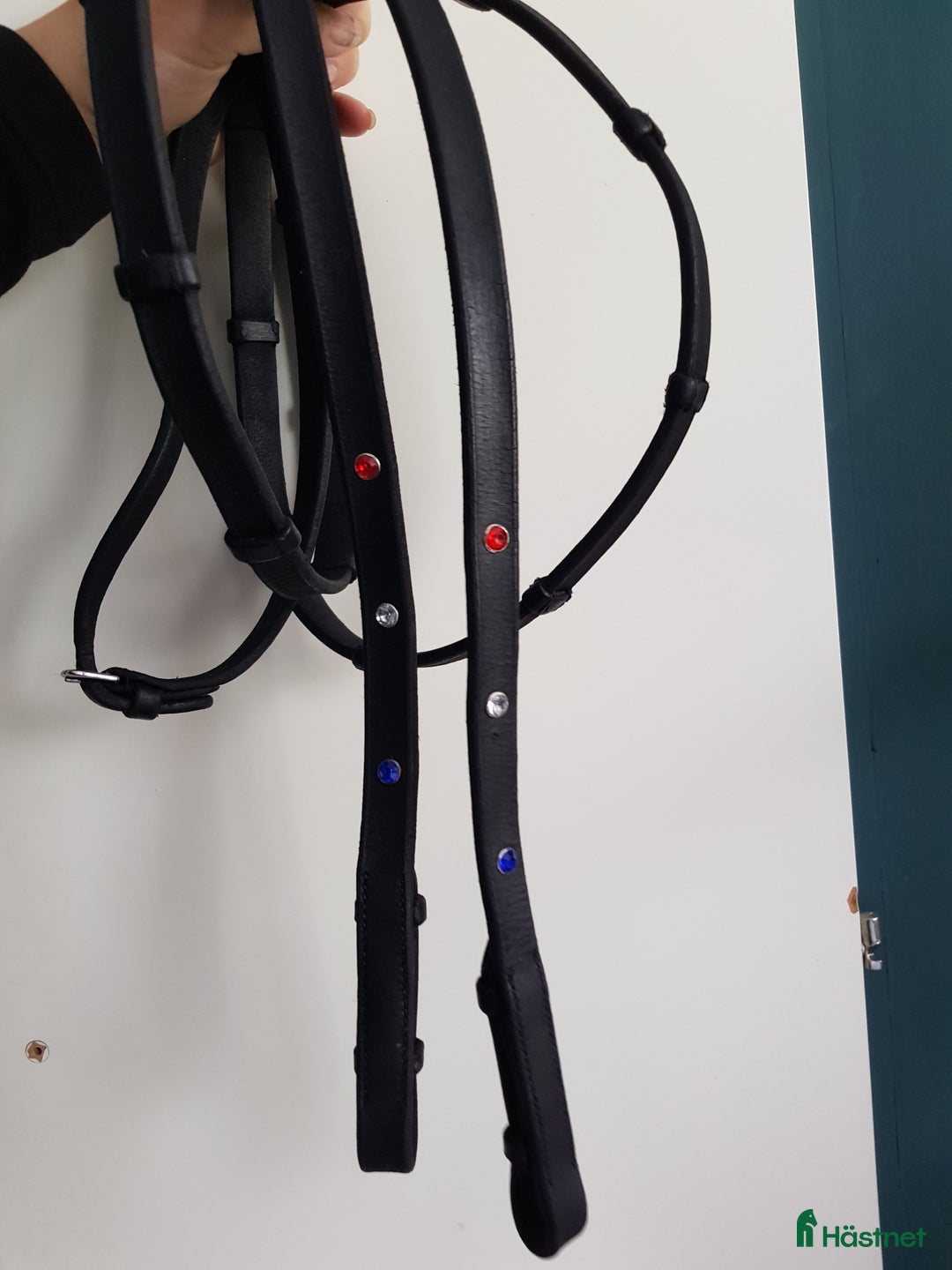 Islandshästutrustning övrig utrustning till salu: Svart remontträns med tyglar *islandsfärger* i Timrå - Annons 2