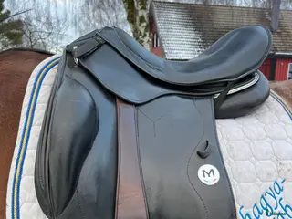 Sadlar hästutrustning Meyers dressyrsadel - Annons 1
