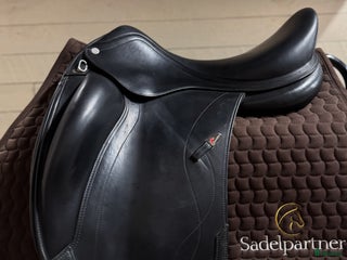 Sadlar hästutrustning till salu i Växjö - Annons 1