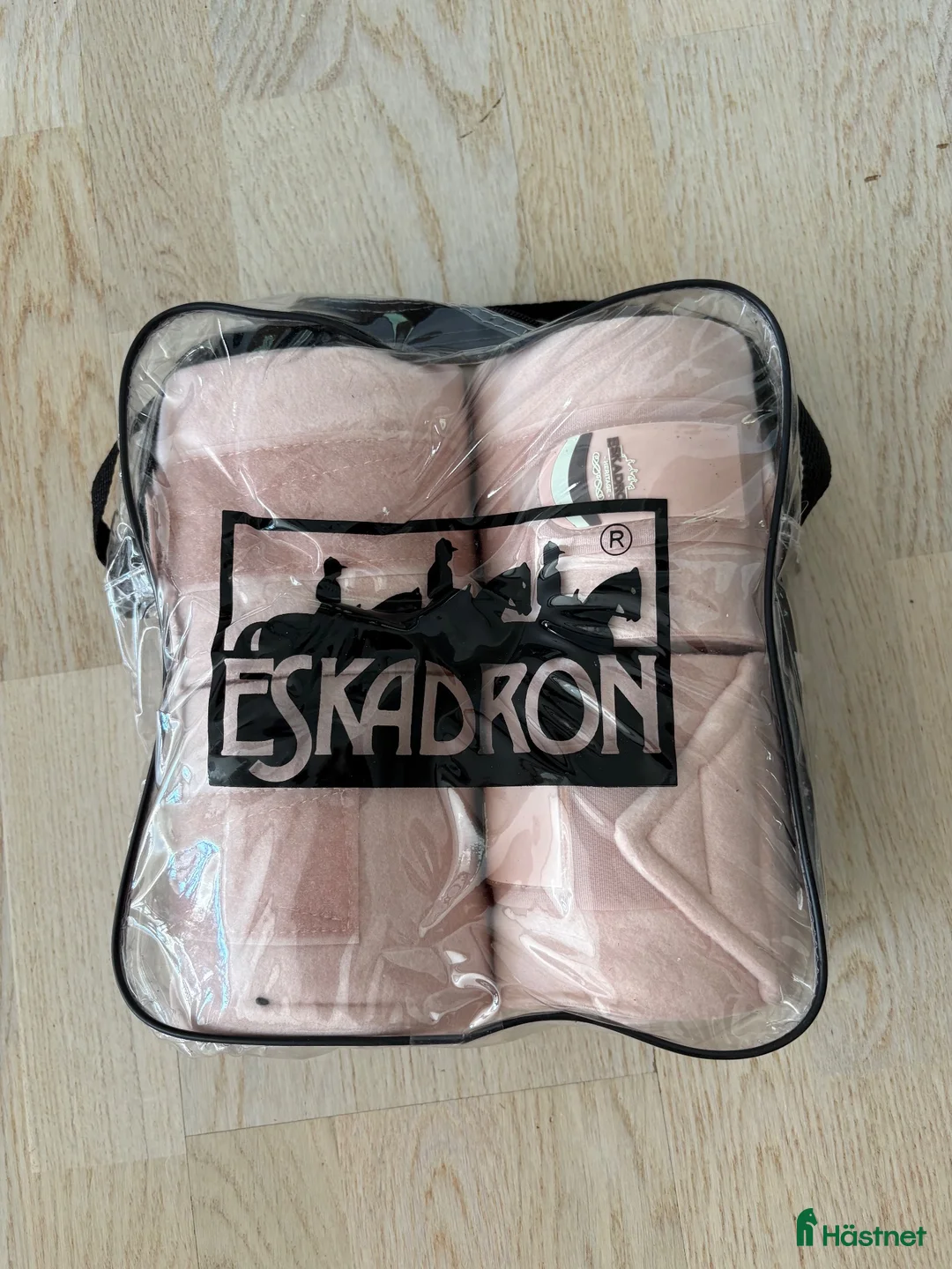 Benskydd hästutrustning till salu: Benlindor från Eskadron  - Annons 1