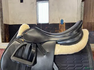 Sadlar hästutrustning till salu: Allround sadel - Annons 1