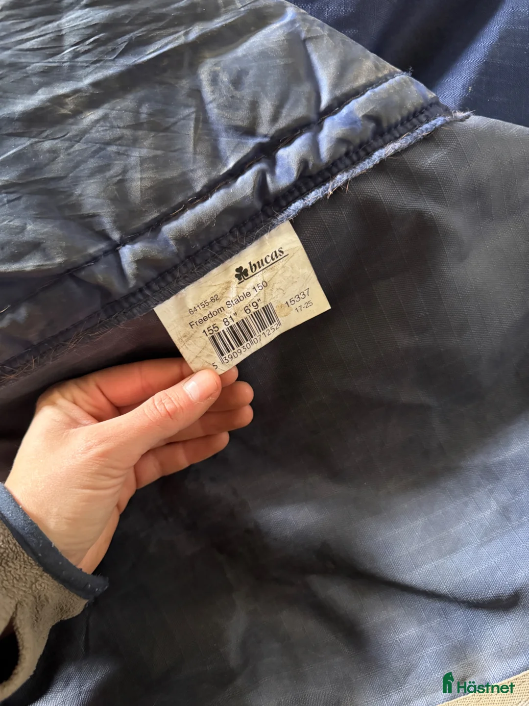 Täcken hästutrustning till salu: Stalltäcke 150g - Annons 3