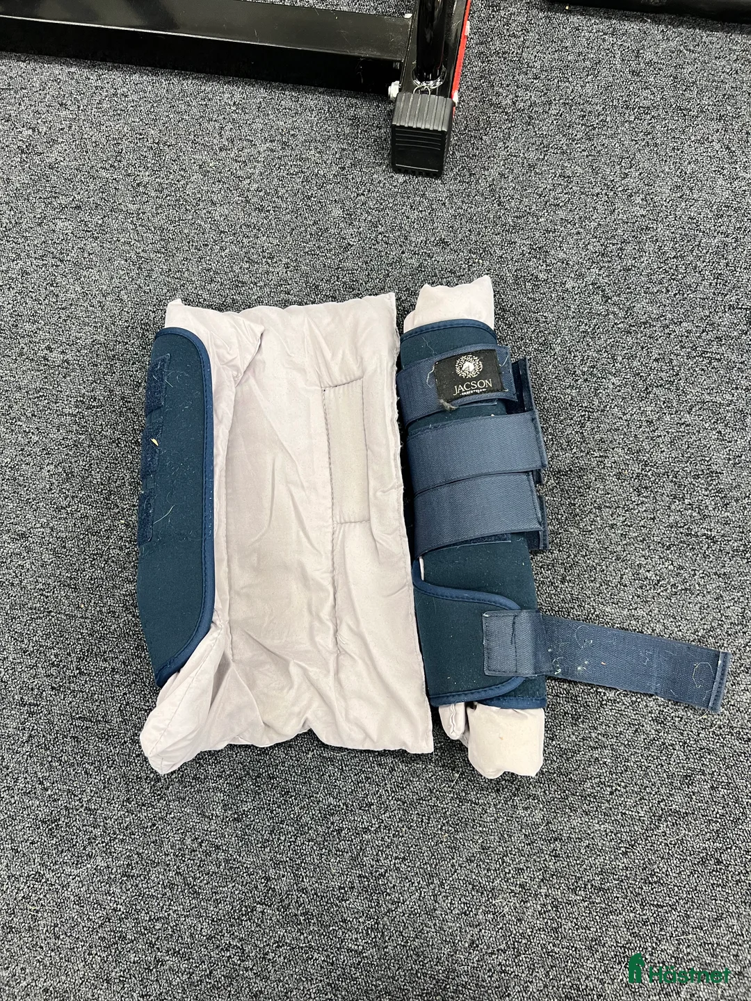 Benskydd hästutrustning till salu: Nattbandage i Upplands Väsby - Annons 2