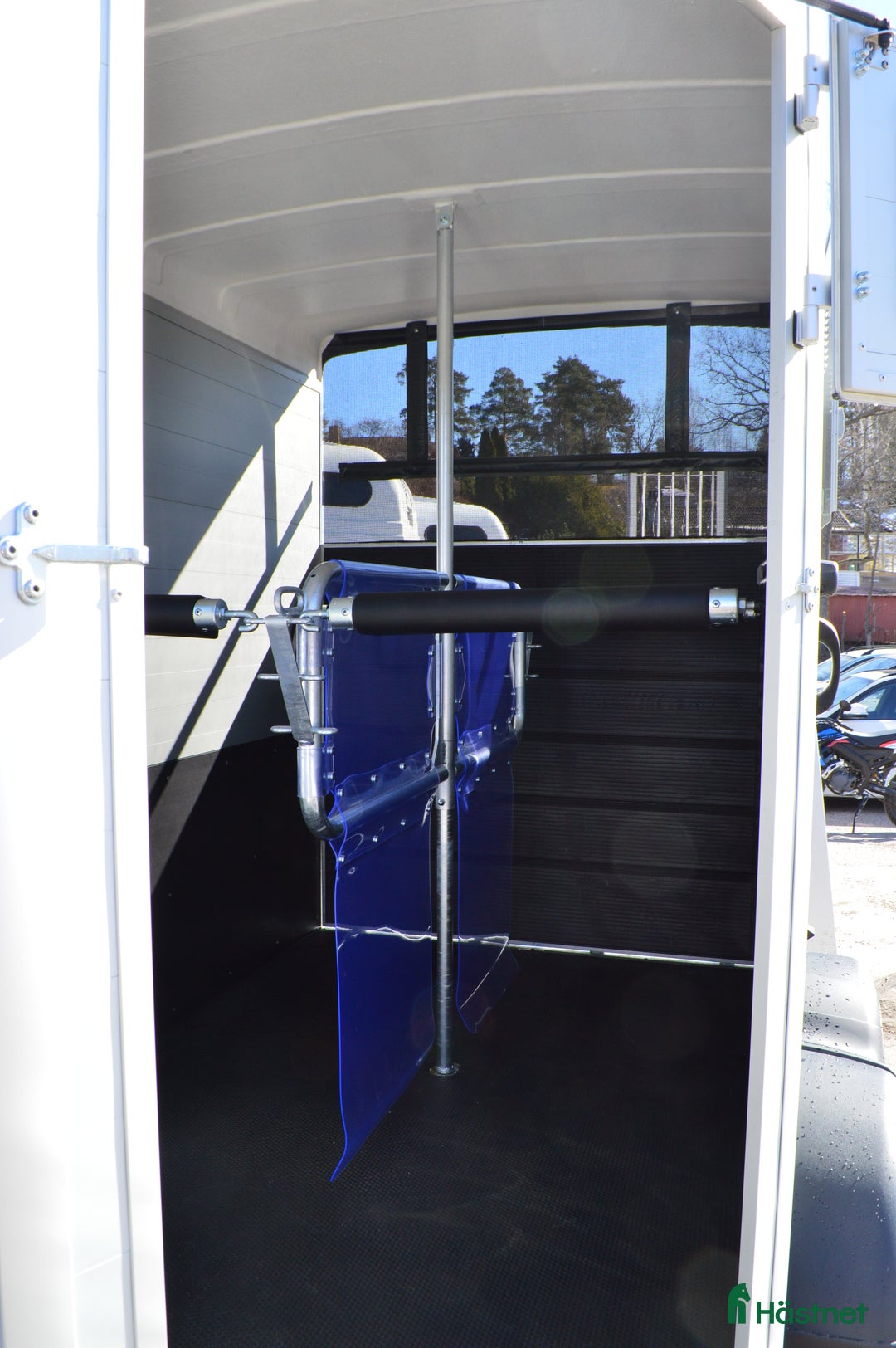 Hästtransporter  fordon & transport till salu: Humbaur Notos 2400 Fronutlastning i Kvicksund - Annons 6