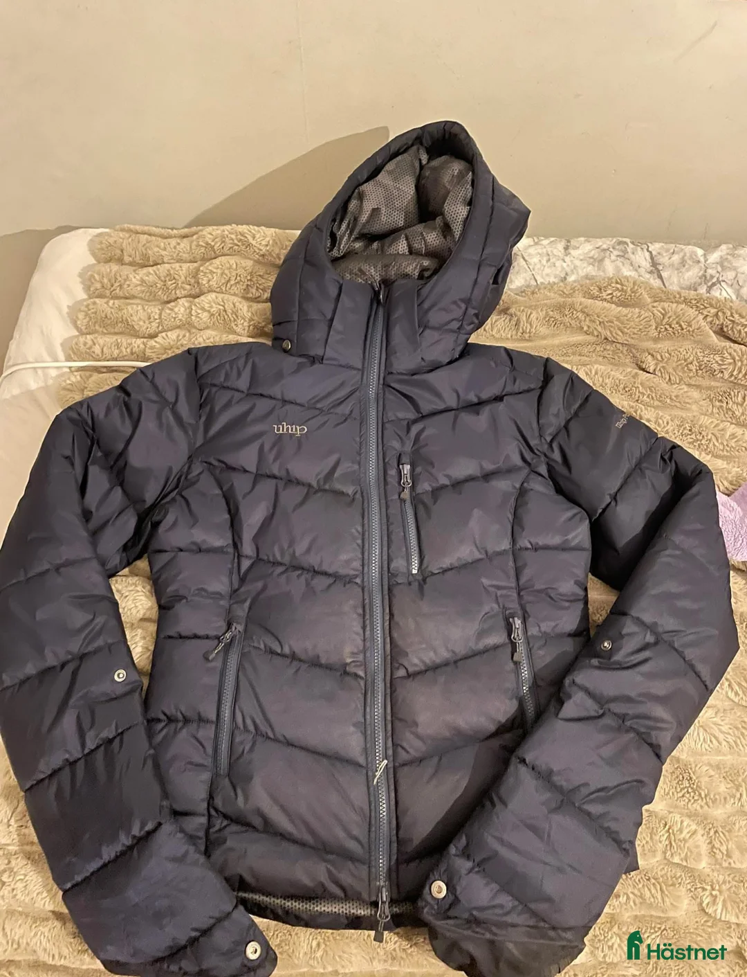 Jackor & Kavajer ryttarutrustning till salu: Uhip jacka i super fint skick! - Annons 1