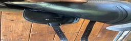 Sadlar hästutrustning till salu: EQUES Gold by Black Edition 17” Latex - Annons 6