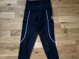 Ridbyxor ryttarutrustning till salu: Maya Delorez ridbyxor i Norrtälje - Annons 1