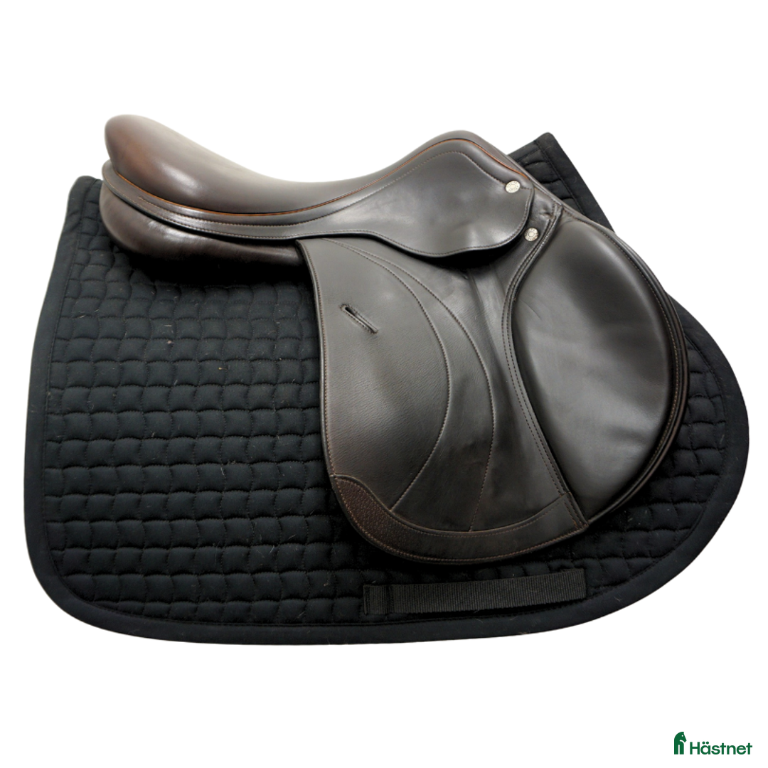 Sadlar hästutrustning till salu: Equipe Expression 17,5" i Upplands Väsby - Annons 2