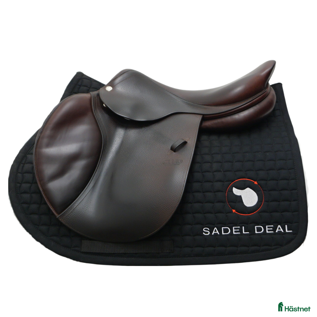 Sadlar hästutrustning till salu: CWD Classic SE02 17,5" i Upplands Väsby - Annons 9