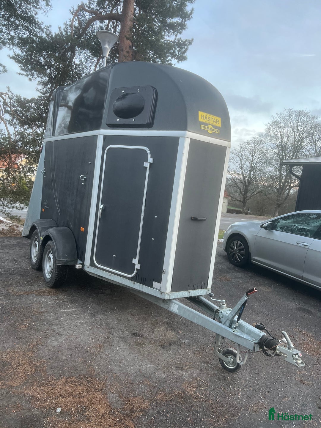 Hästtransporter  fordon & transport till salu: Humbaur Single 2016 Kompositgolv B-kort i Örebro - Annons 2