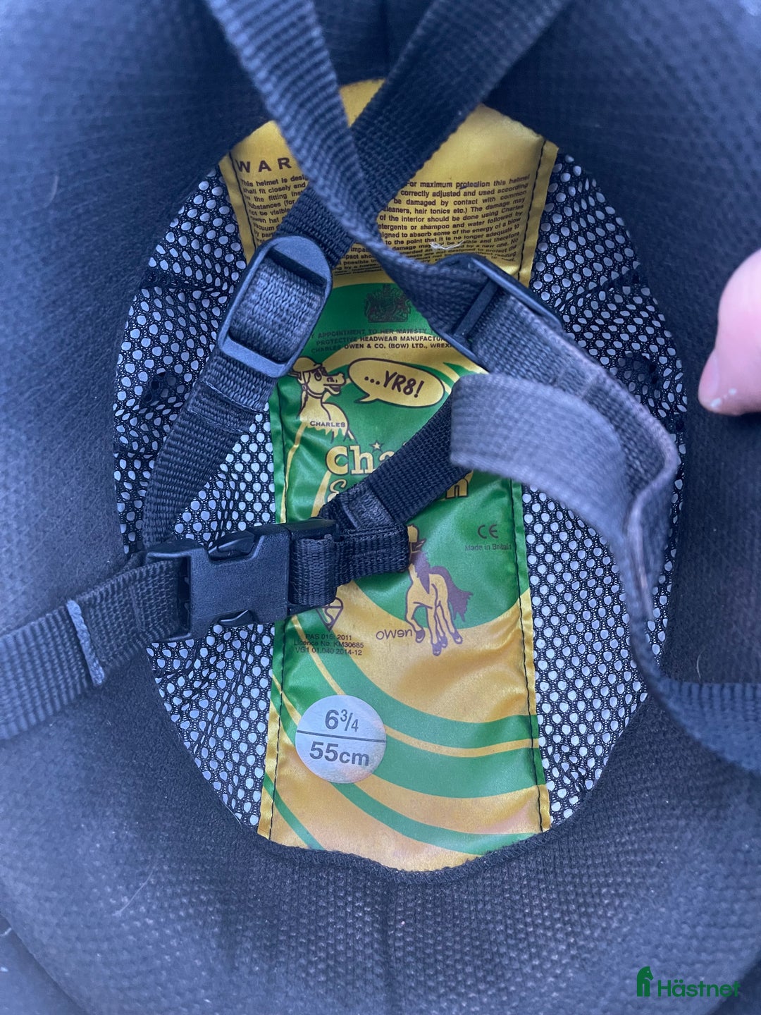 Hjälmar ryttarutrustning till salu: Charles owen & CRW hjälmar i Sundsvall - Annons 2