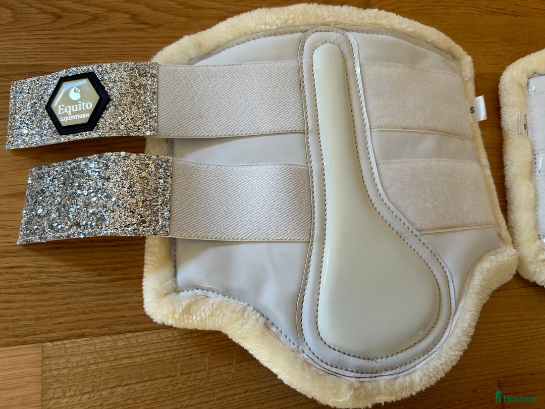 Benskydd hästutrustning till salu: Equito Vita skydd, S  i Värmdö - Annons 2