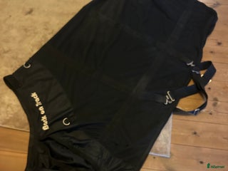 Täcken hästutrustning till salu: Back on track nättäcke 125 i Uppsala - Annons 21