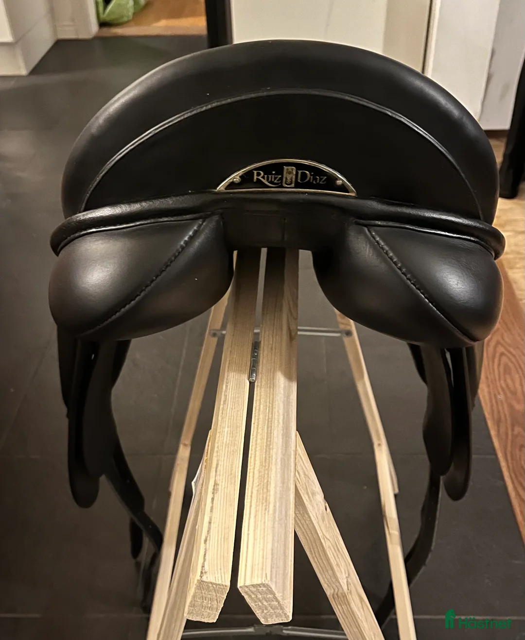 Sadlar hästutrustning till salu: Lippo Vanessa i nyskick i Krylbo - Annons 4