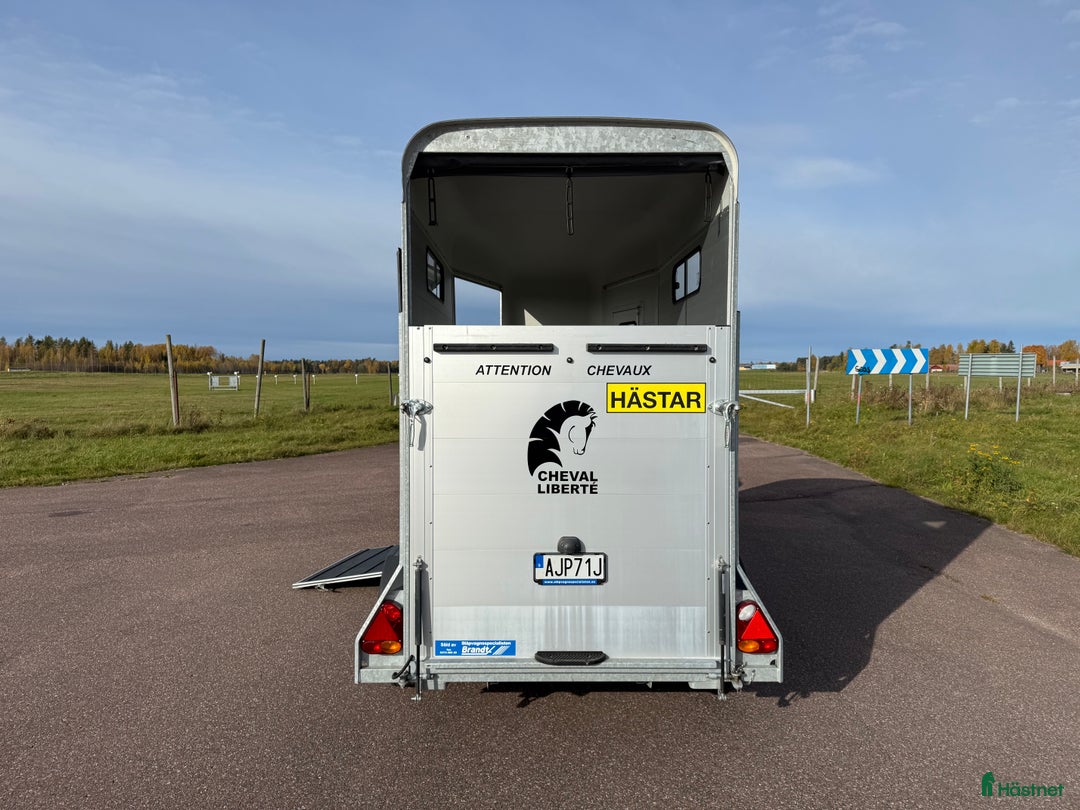 Hästtransporter  fordon & transport till salu: Cheval Touring One -22 i Borlänge - Annons 5