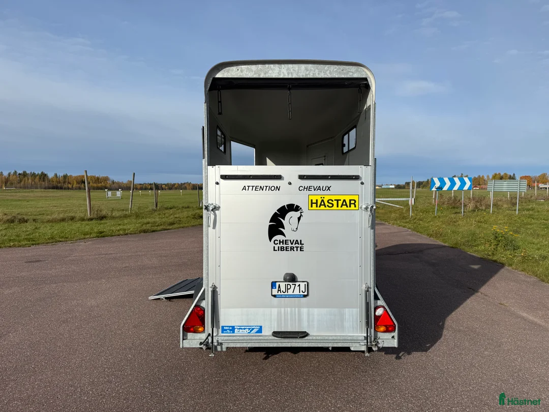 Hästtransporter  fordon & transport till salu: Cheval Touring One -22 i Borlänge - Annons 5