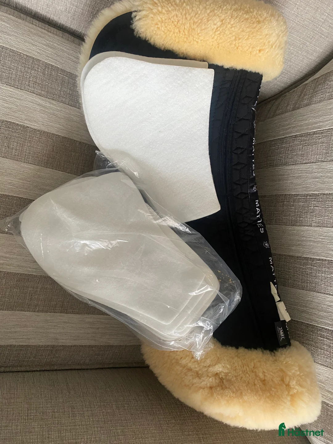 Sadeltillbehör hästutrustning till salu: Mattes fårskinnspadd  - Annons 4