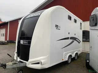 Hästtransporter fordon & transport till salu: Superfin Equitrek sidolastning -20 i Ytterby - Annons 2