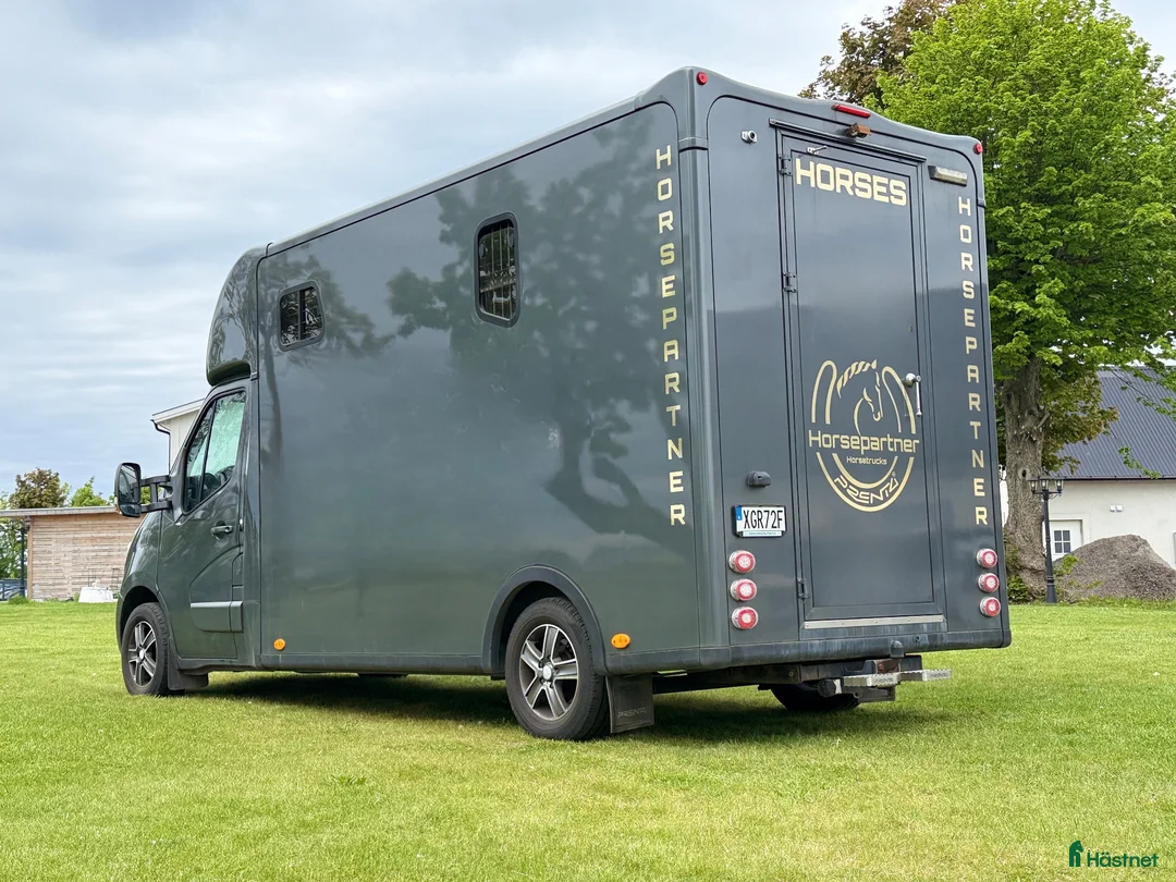 Hästlastbilar  fordon & transport till salu: Renault Master - Horsepartner Exclusive - Annons 2