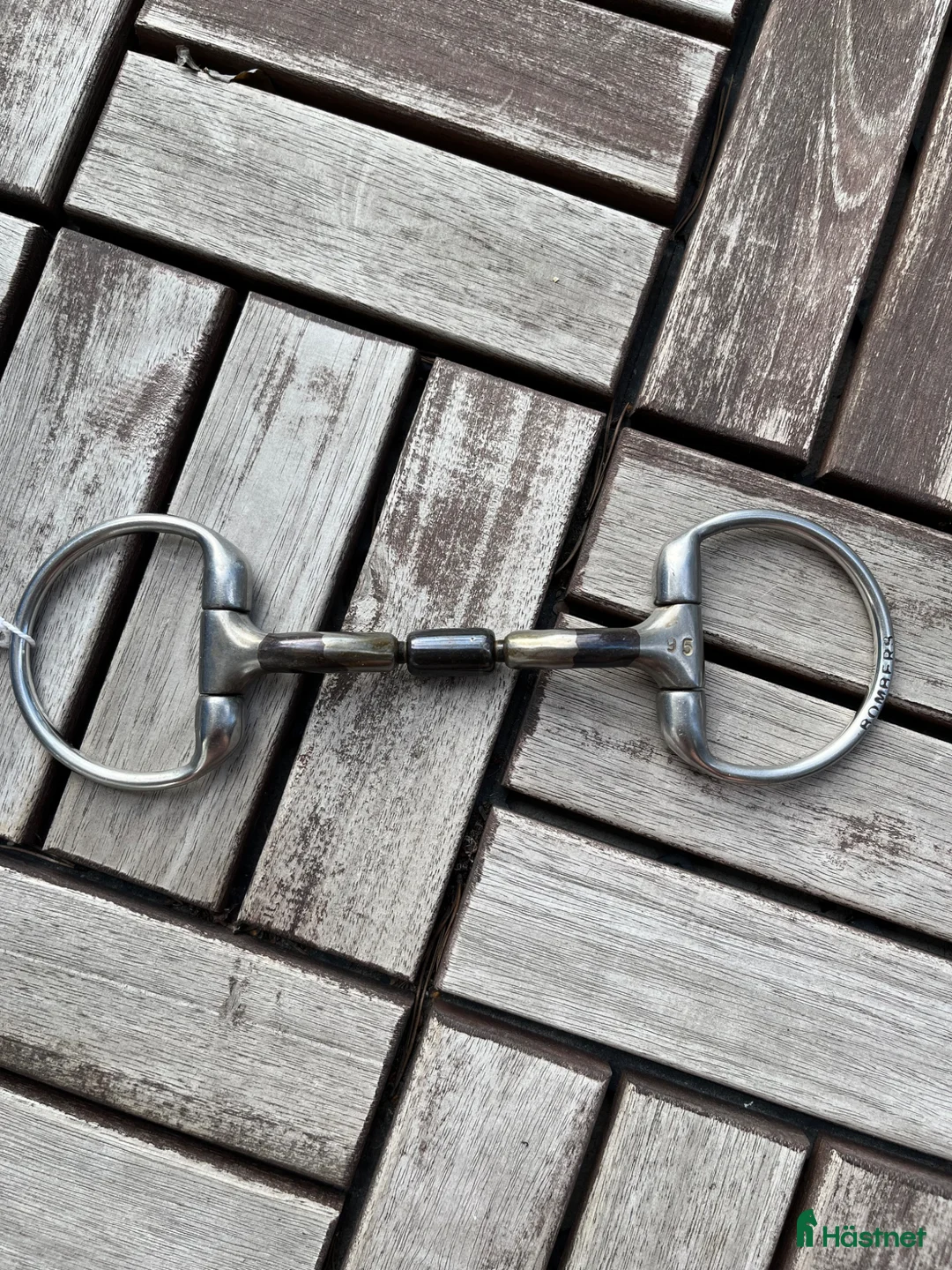 Bett hästutrustning till salu: Bombers barrel eggbett 9,5 - Annons 1