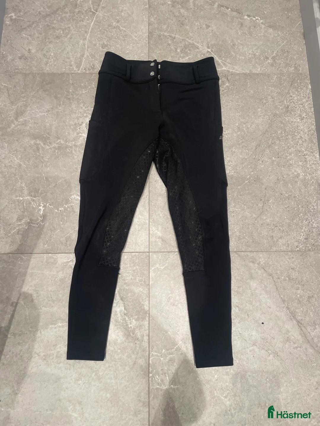 Ridbyxor ryttarutrustning till salu: Zaczess ridbyxor i Vetlanda - Annons 2