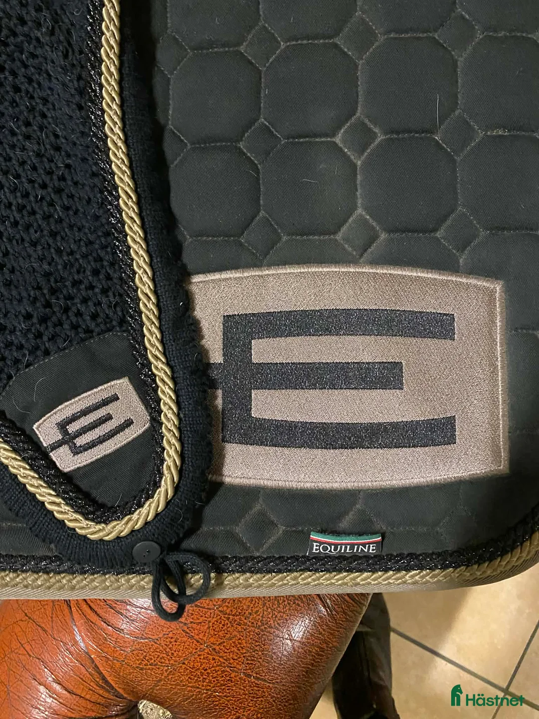 Schabrak & Vojlockar hästutrustning till salu: E-Logga Schabrak - Annons 2