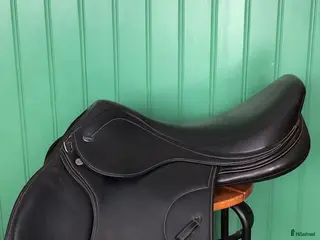 Sadlar hästutrustning Ikonic Light allroundsadel i Falun - Annons 5