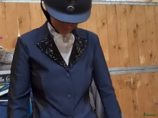 Jackor & Kavajer ryttarutrustning till salu: All in kavaj med glitter - Annons 7