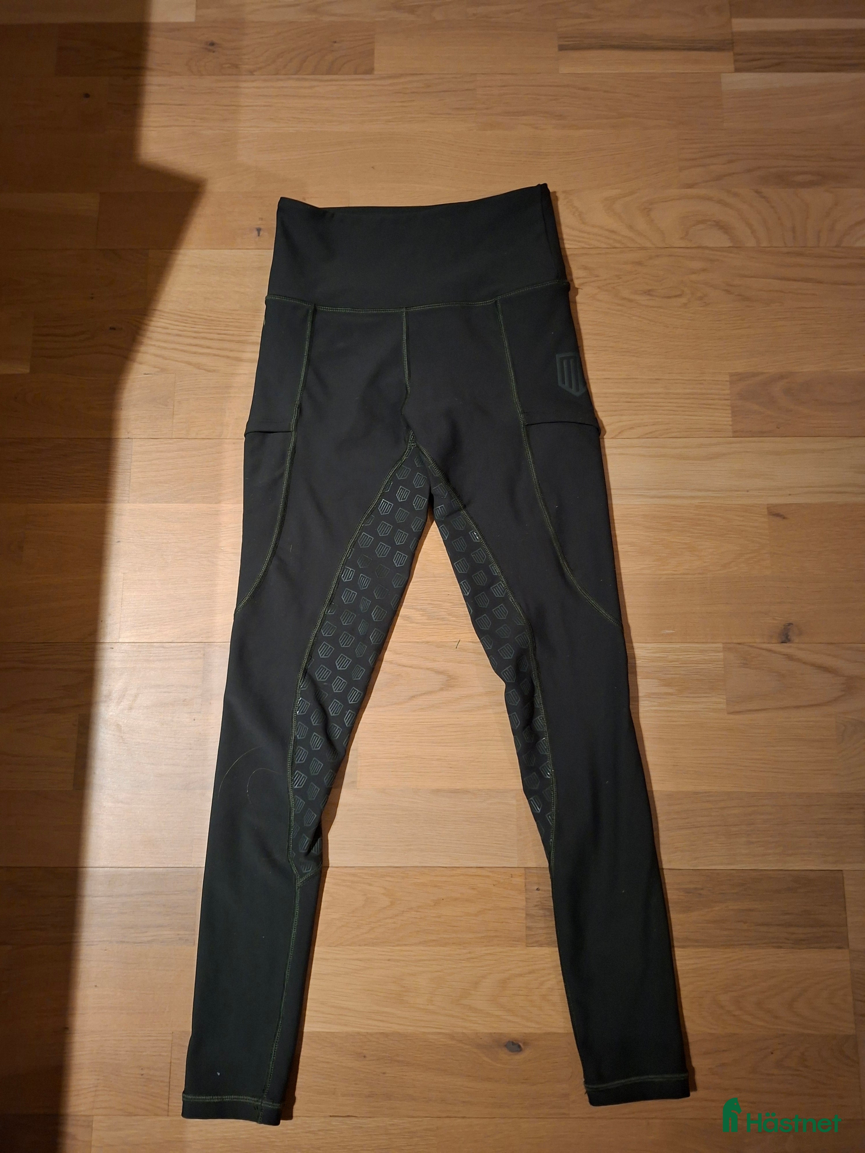 Ridbyxor ryttarutrustning till salu: Maya delorez ridbyxor i Örebro - Annons 17