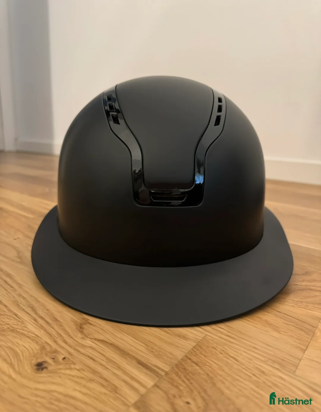 Hjälmar ryttarutrustning till salu: Ridhjälm  i Eskilstuna - Annons 2