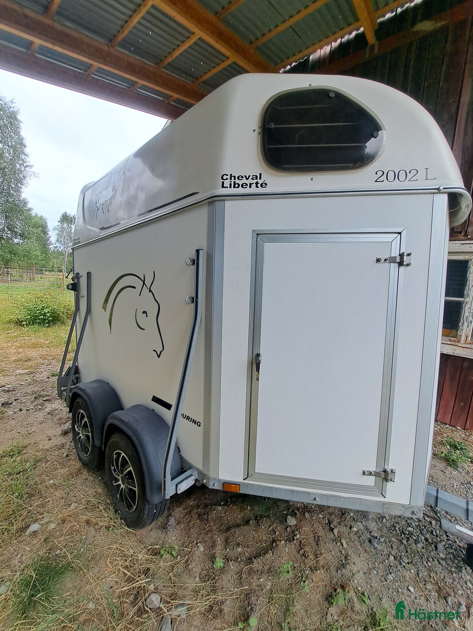 Hästtransporter  fordon & transport till salu: Cheval liberte nyrenoverad  - Annons 2