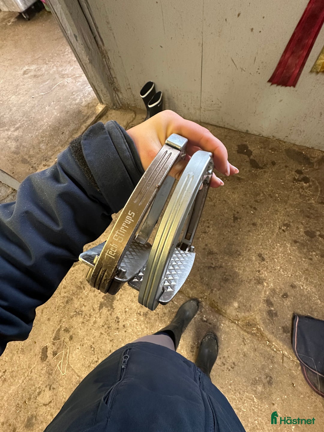 Sadeltillbehör hästutrustning till salu: Stigbyglar säljes  i Säve - Annons 4