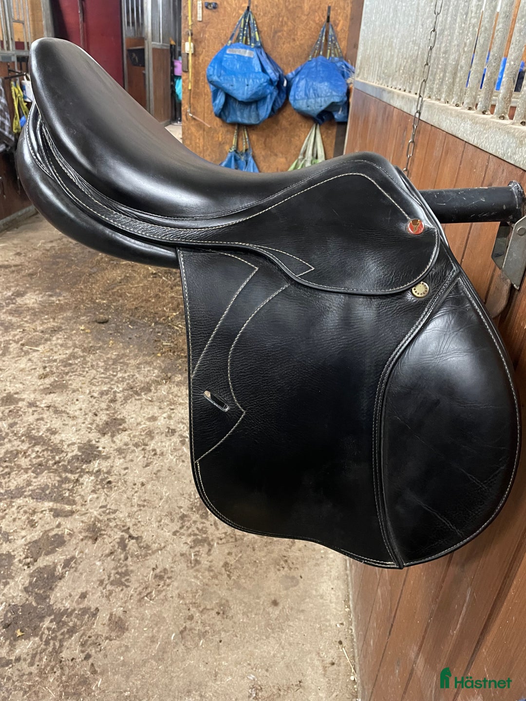 Sadlar hästutrustning till salu: Prestige Versaille i Uddevalla - Annons 1