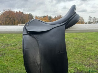 Sadlar hästutrustning till salu: Trainer’s Dressyr/islands sadel i Kristianstad - Annons 3