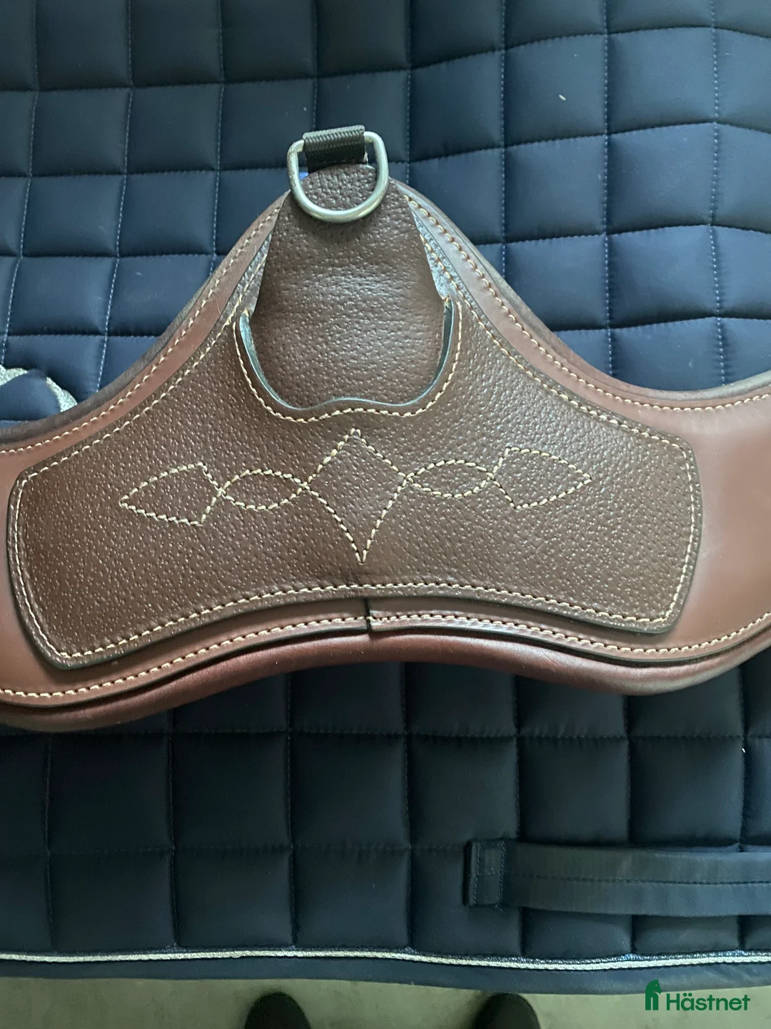 Övrig Hästutrustning hästutrustning till salu: Antarés anatomisk sadelgjord i Fårbo - Annons 2