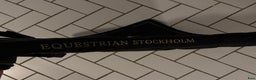 Schabrak & Vojlockar hästutrustning till salu: Equestrian Stockholm svart dressyrschabrak i Bromma - Annons 4