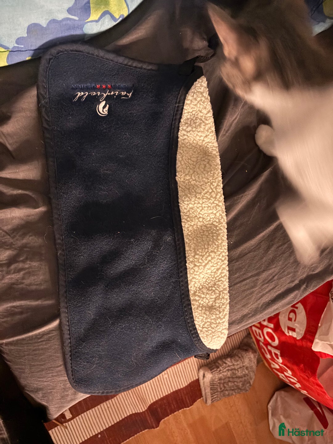 Övrig utrustning övrig utrustning till salu: Käpphästäcke  i Upplands Väsby - Annons 2